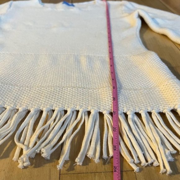 Burgess knit sweater with fringe hem - Picture 8 of 9